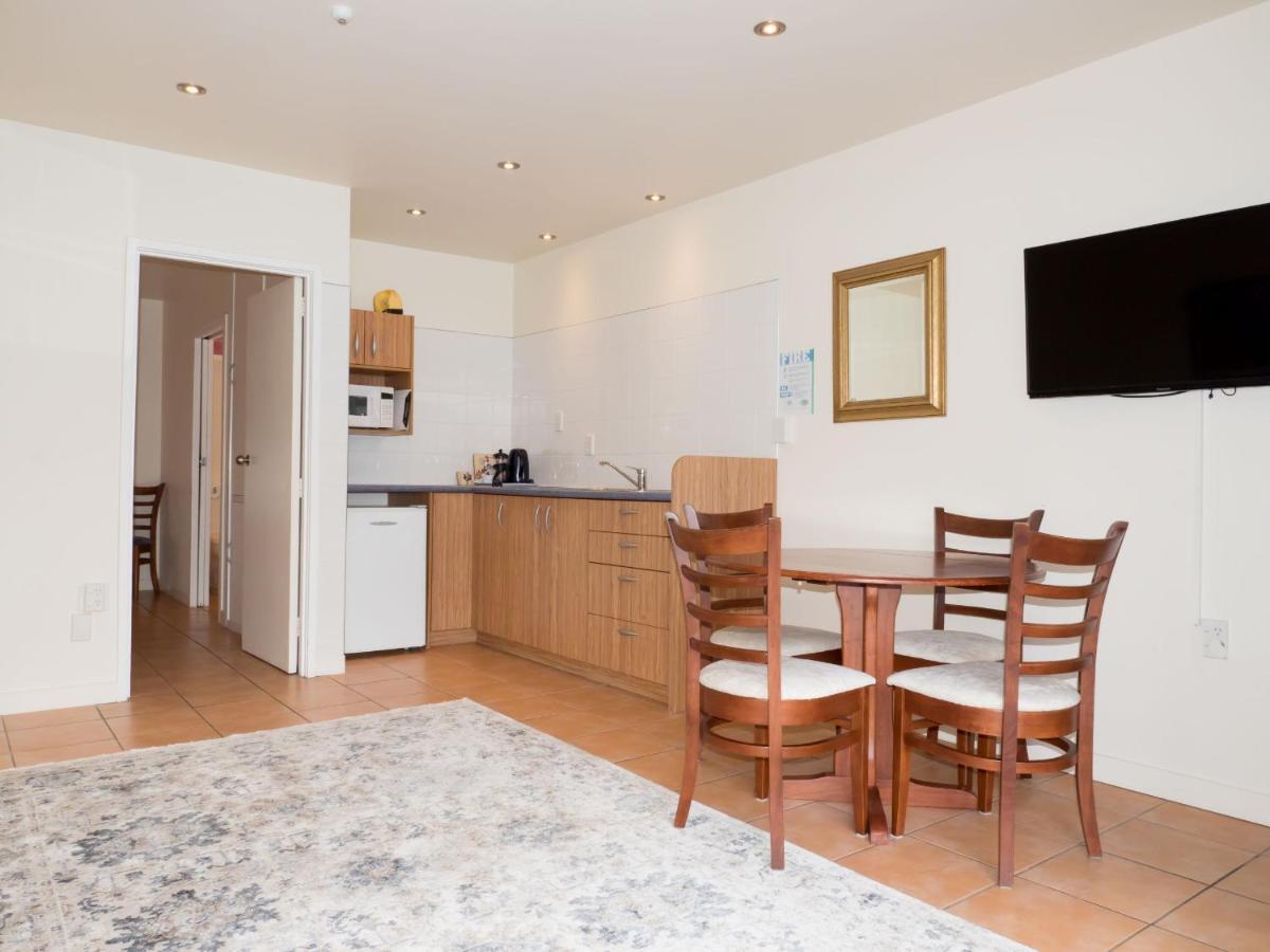 Commodores Lodge Russell Luaran gambar