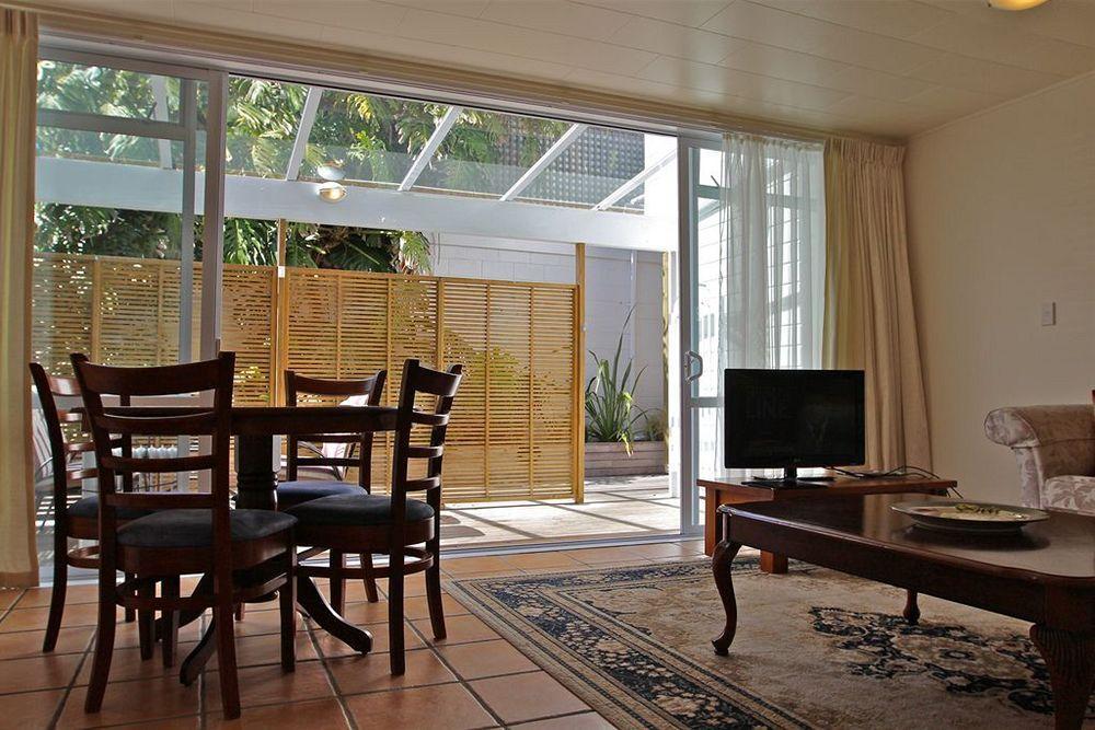Commodores Lodge Russell Luaran gambar