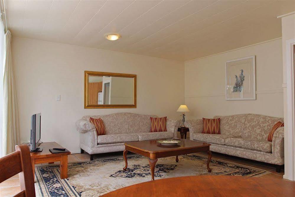 Commodores Lodge Russell Luaran gambar