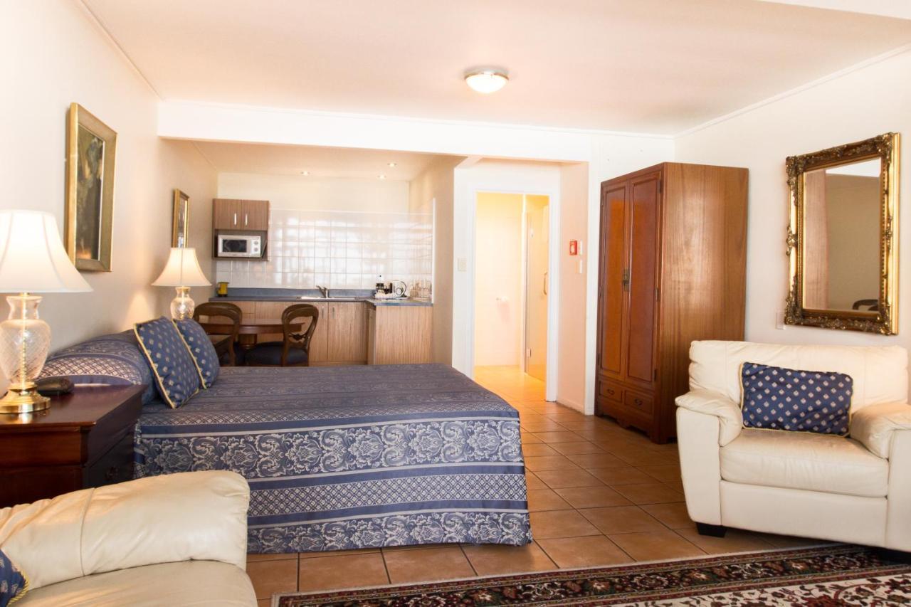 Commodores Lodge Russell Luaran gambar
