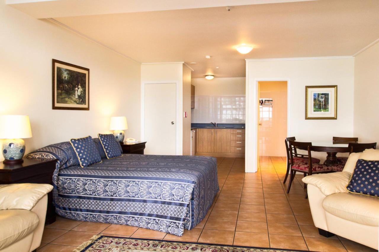 Commodores Lodge Russell Luaran gambar