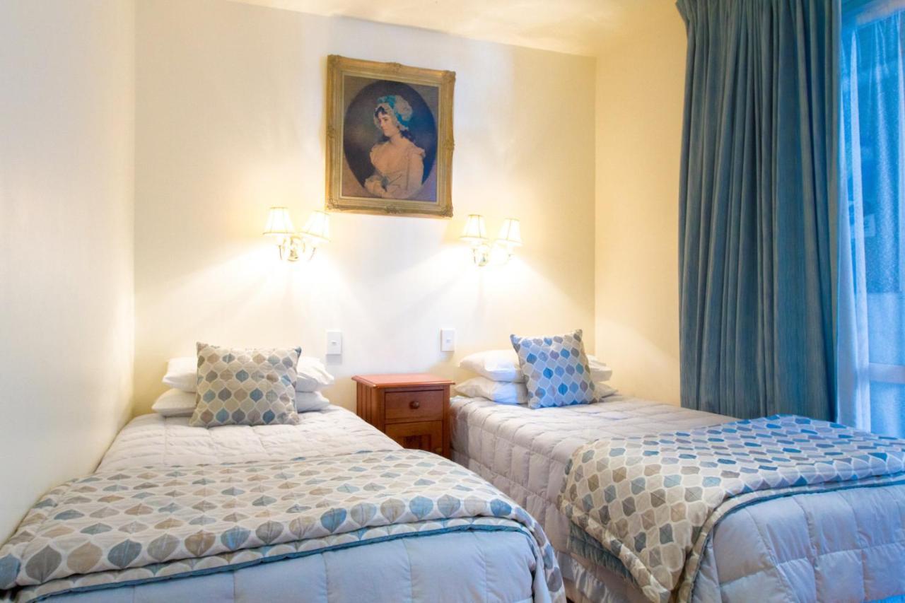 Commodores Lodge Russell Luaran gambar